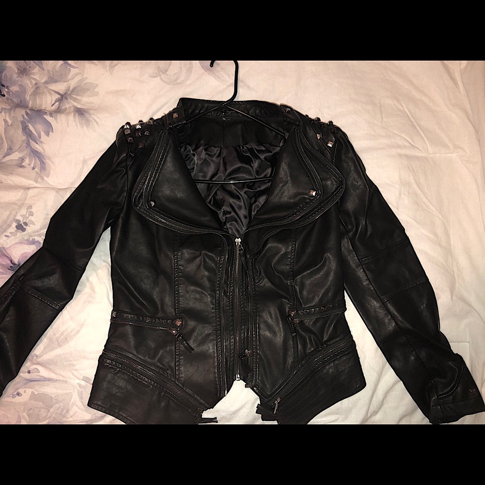Vintage ladies faux leather jacket
